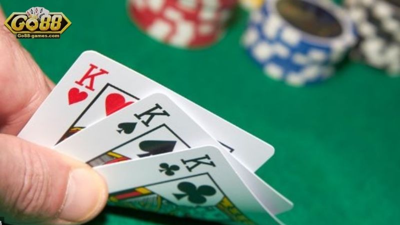 Bộ bài ba lá: Luật chơi, chiến thuật và cách thắng chi tiết 2 Bộ bài ba lá: Luật chơi, chiến thuật và cách thắng chi tiết