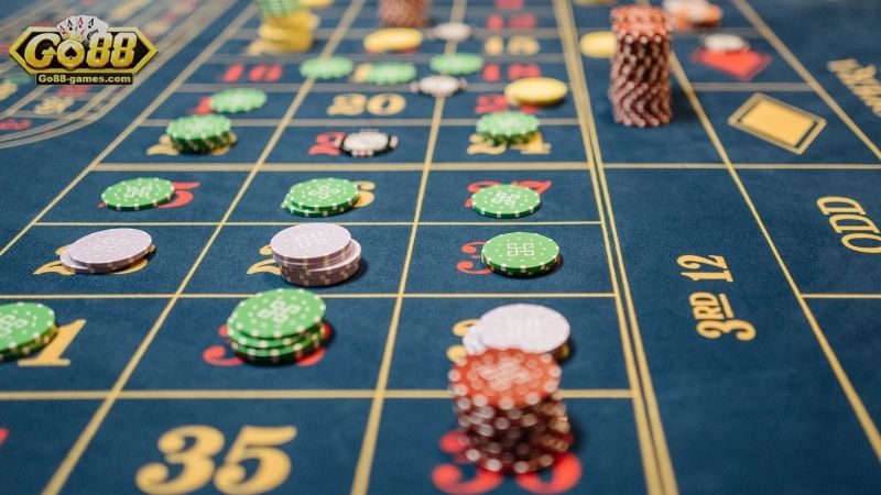 Gấp thếp Baccarat: Ưu điểm, nhược điểm và rủi ro 2 Gấp thếp Baccarat: Ưu điểm, nhược điểm và rủi ro